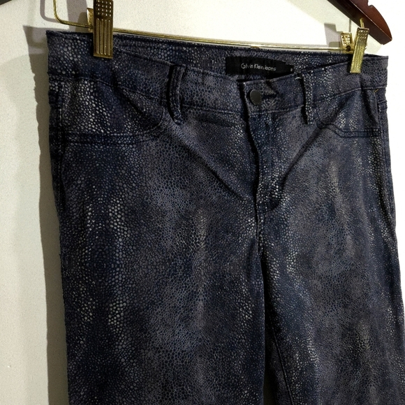 Calvin Klein | Grey Snake Skin Pattern Women's Jeans - Picture 3 of 12